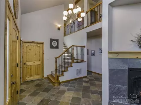 1147 NW Olympic Ct, Bend, OR 97703 photo 13