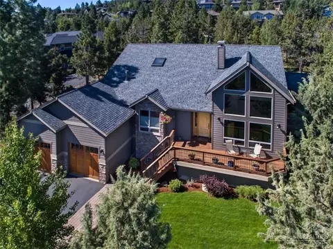1147 NW Olympic Ct, Bend, OR 97703 photo 1