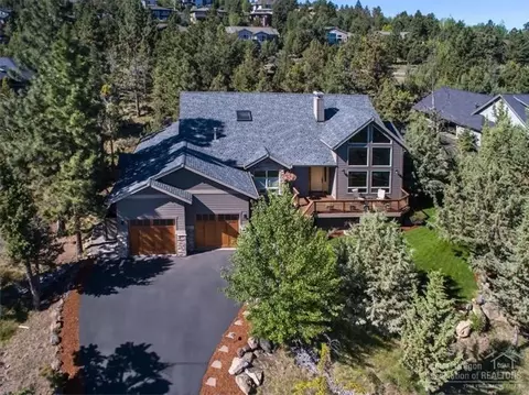 1147 NW Olympic Ct, Bend, OR 97703 photo 4