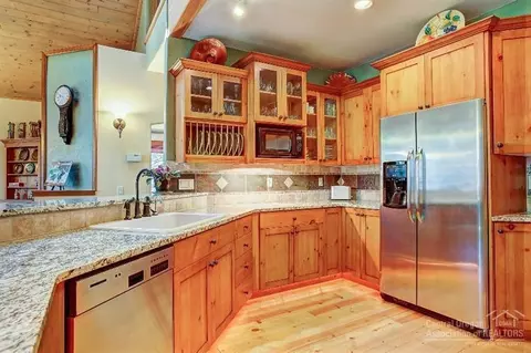 3524 Mccready Dr, Bend, OR 97701 photo 8