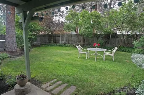 1575 NW Ithaca Ave, Bend, OR 97701 photo 18