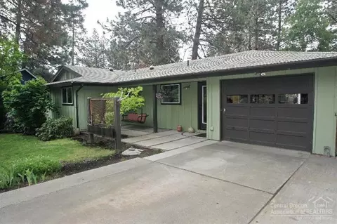 1575 NW Ithaca Ave, Bend, OR 97701 photo 3