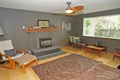 1575 NW Ithaca Ave, Bend, OR 97701 photo 11