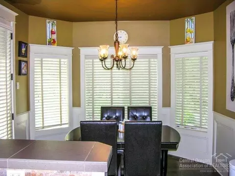 55374 Big River Dr, Bend, OR 97707 photo 6