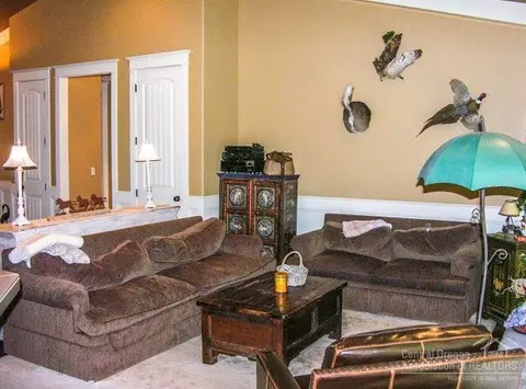55374 Big River Dr, Bend, OR 97707 photo 4