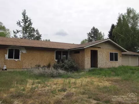 62920 Florence Dr, Bend, OR 97701 photo 3