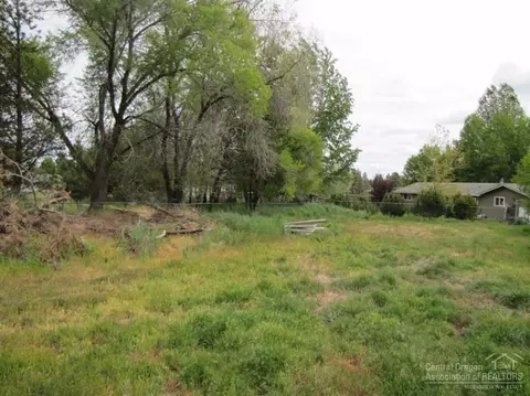 62920 Florence Dr, Bend, OR 97701 photo 7