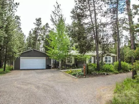 17385 Lodgepole Ln, Bend, OR 97707 photo 2