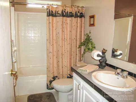 17385 Lodgepole Ln, Bend, OR 97707 photo 13