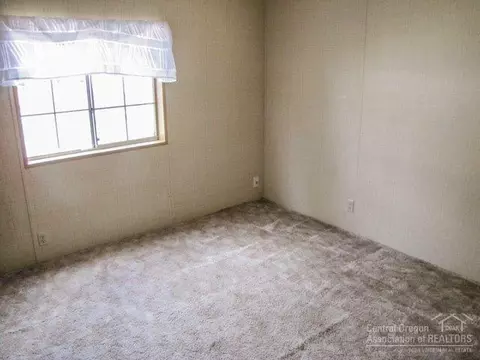 15880 Elderberry Ln, La Pine, OR 97739 photo 11