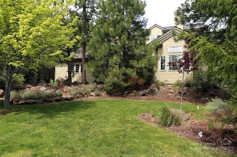 1652 NW Summit Dr, Bend, OR 97701 photo 1