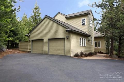 1652 NW Summit Dr, Bend, OR 97701 photo 3