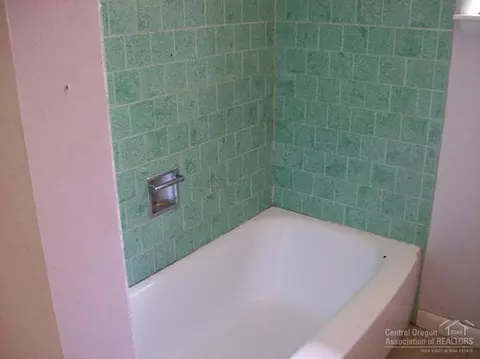 1825 NE 8th St, Bend, OR 97701 photo 13