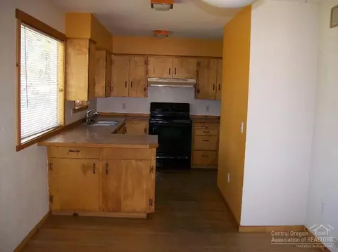1825 NE 8th St, Bend, OR 97701 photo 9