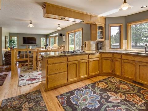 60388 Woodside Loop, Bend, OR 97702 photo 6