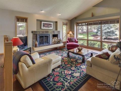 60388 Woodside Loop, Bend, OR 97702 photo 3