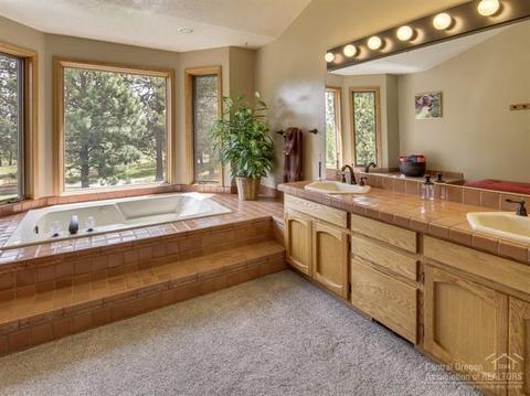 60388 Woodside Loop, Bend, OR 97702 photo 14