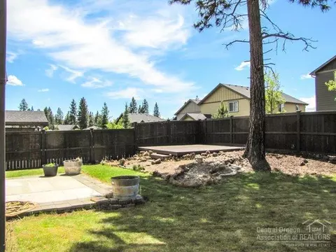 19634 Harvard Pl, Bend, OR 97702 photo 24