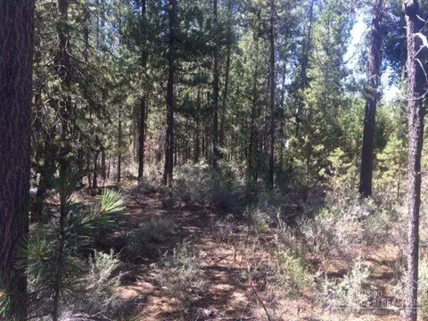 53378 Eagle Ln, La Pine, OR 97739 photo 2