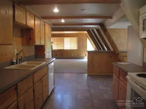 51471 Birch Rd, La Pine, OR 97739 photo 8