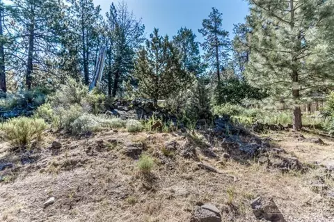 60906 Alpine Dr, Bend, OR 97702 photo 4