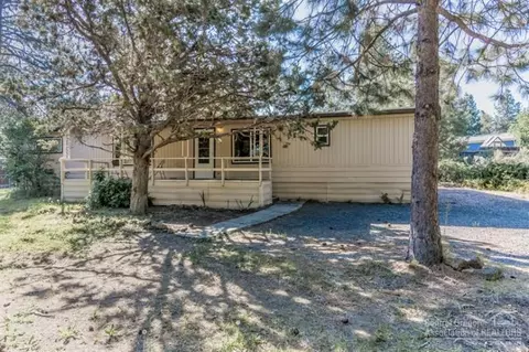 60906 Alpine Dr, Bend, OR 97702 photo 2