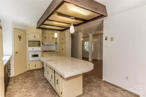 60906 Alpine Dr, Bend, OR 97702 photo 8
