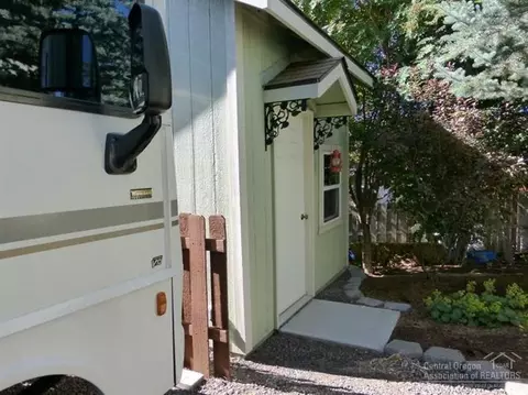 20705 Justice Ln, Bend, OR 97701 photo 6
