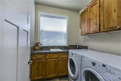 63026 NW Fresca St, Bend, OR 97701 photo 12