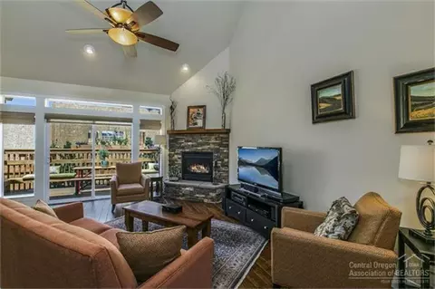 63026 NW Fresca St, Bend, OR 97701 photo 4