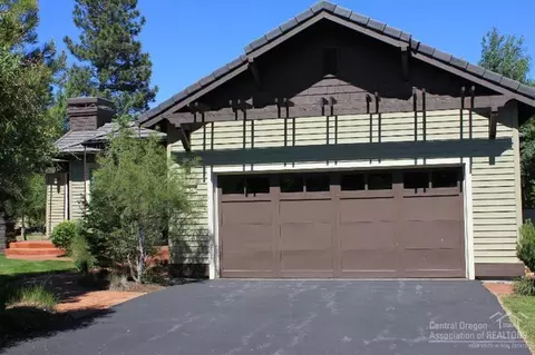 61824 Fall Creek Loop, Bend, OR 97702 photo 3