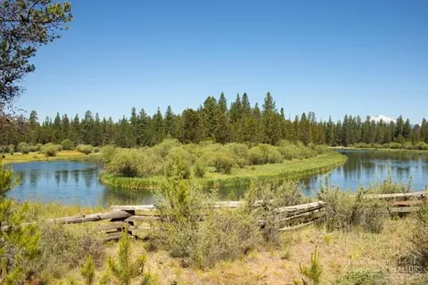 55429 Big River Dr, Bend, OR 97707 photo 6