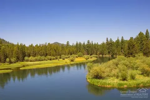 55429 Big River Dr, Bend, OR 97707 photo 2