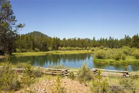 55429 Big River Dr, Bend, OR 97707 photo 4