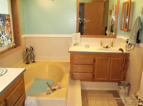 19273 Apache Rd, Bend, OR 97702 photo 13