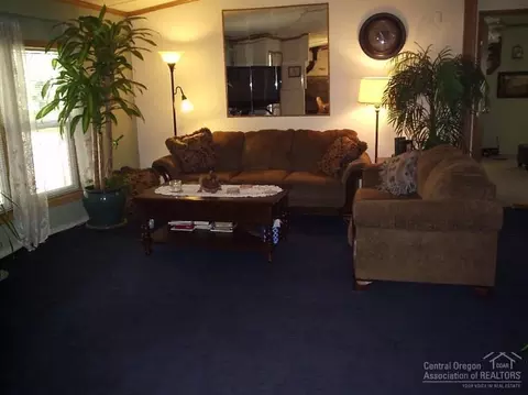 19273 Apache Rd, Bend, OR 97702 photo 9