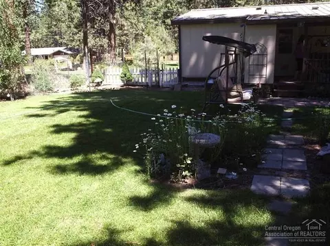 19273 Apache Rd, Bend, OR 97702 photo 21