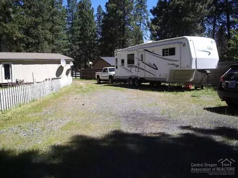 19273 Apache Rd, Bend, OR 97702 photo 24