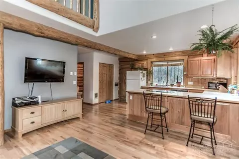 55492 Big River Dr, Bend, OR 97707 photo 7