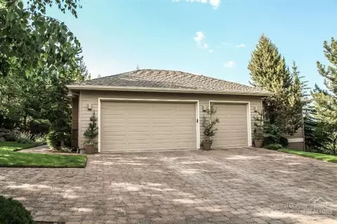 663 NW Stonepine Dr, Bend, OR 97703 photo 23