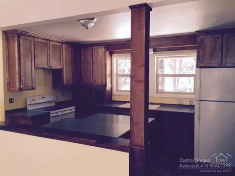 16306 Bates, Bend, OR 97707 photo 6