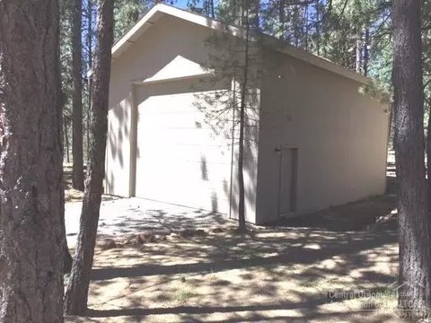 16306 Bates, Bend, OR 97707 photo 16
