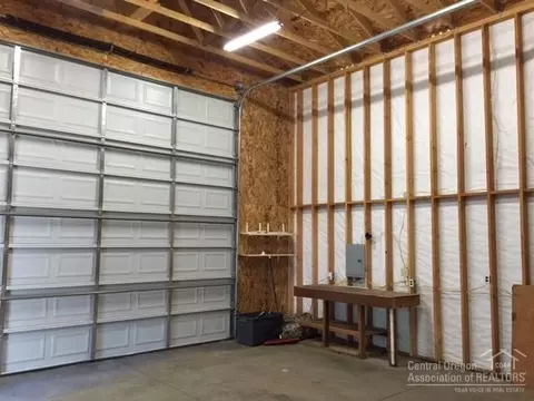 16306 Bates, Bend, OR 97707 photo 18