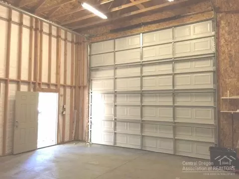 16306 Bates, Bend, OR 97707 photo 19