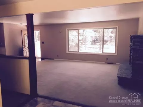 16306 Bates, Bend, OR 97707 photo 8