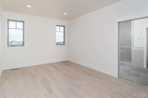 19290 SW Alianna Loop, Bend, OR 97702 photo 10