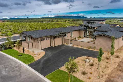 19290 SW Alianna Loop, Bend, OR 97702 photo 16