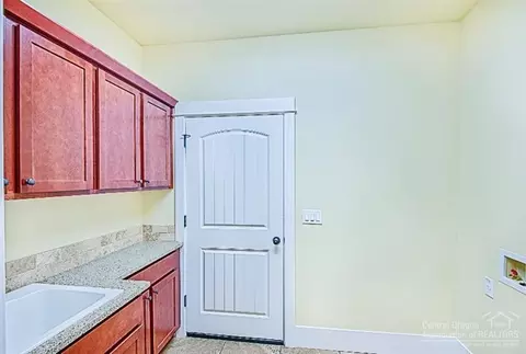 19097 Baker Rd, Bend, OR 97702 photo 13