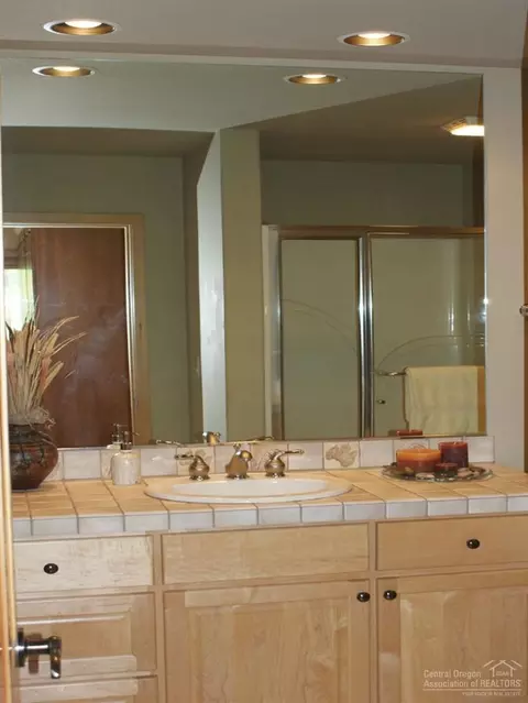 19545 Painted Ridge Loop, Bend, OR 97702 photo 18