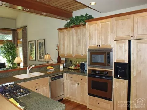 19545 Painted Ridge Loop, Bend, OR 97702 photo 5
